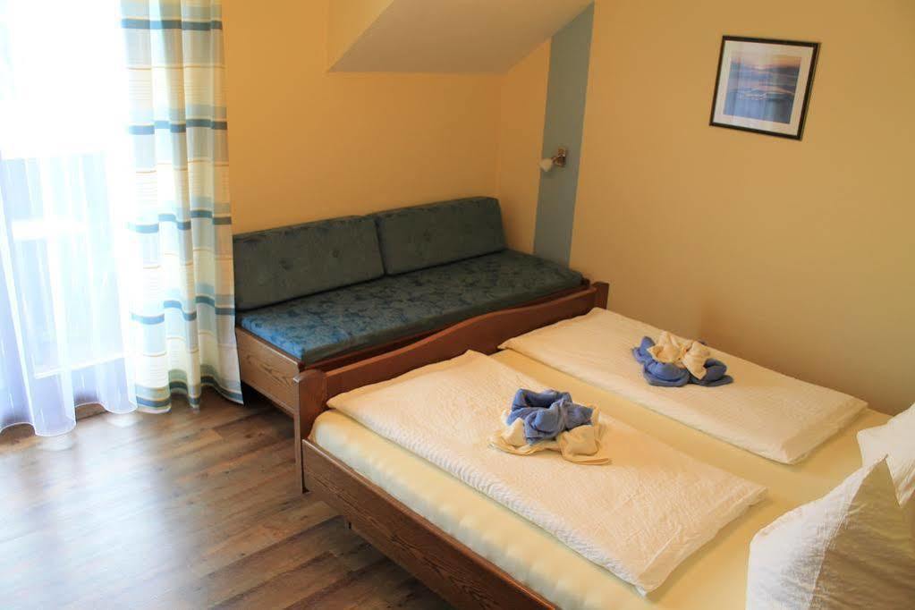 Appartement - Ferienwohnungen - Gaestehaus Gabriele โดรโบลัค อัม ฟาเคอร์เซ ภายนอก รูปภาพ